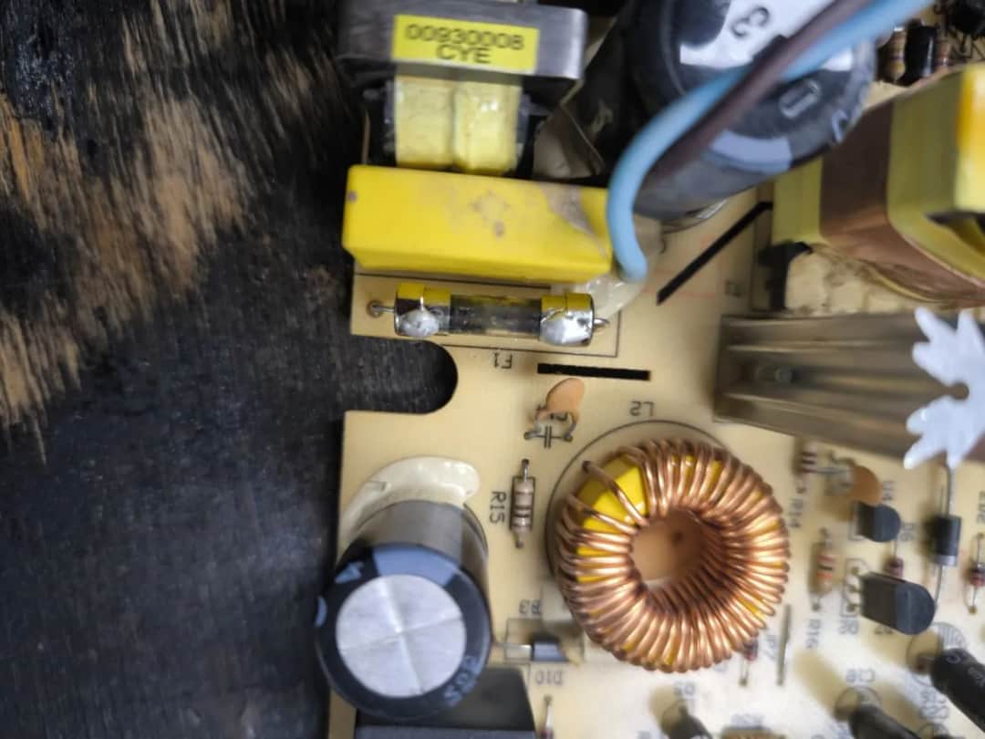 Czy to mostek? Objawy uszkodzonego mostka prostowniczego alternatora