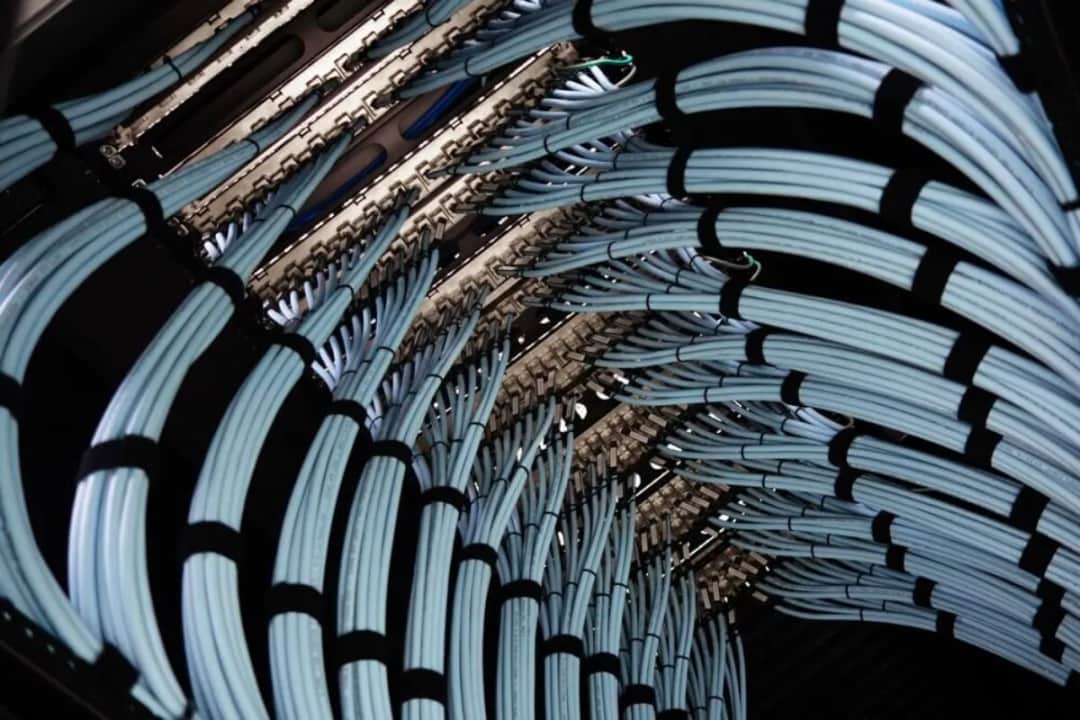 Projektowanie wiązek elektrycznych: Odkryj sekrety precyzji i przyszłości