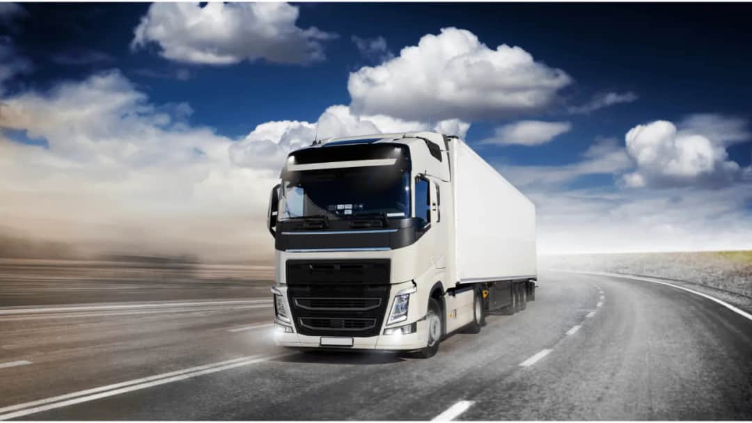 Ile kosztuje nowy ciągnik siodłowy? Ceny, leasing, TCO