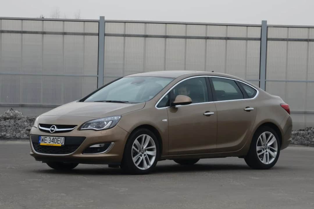 Silnik do Astry J: który wybrać, by nie żałować? Poradnik eksperta