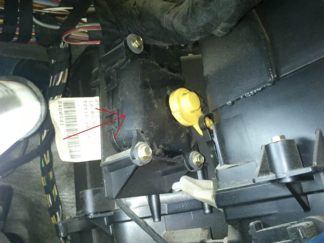 Golf IV: Wentylator chłodnicy nie działa? Zdiagnozuj usterkę sam!