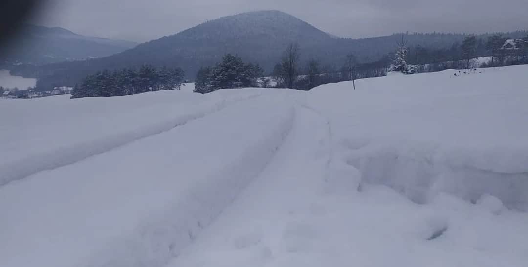 Nie daj się zimie! Jak sprawnie założyć łańcuchy do ciężarówki?